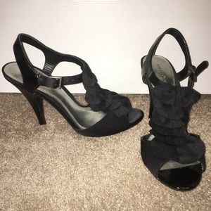 Kelly & Katie 3 inch black heels